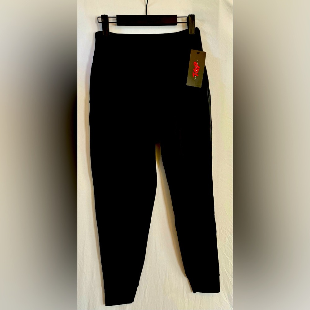 The Gym People Women’s Joggers